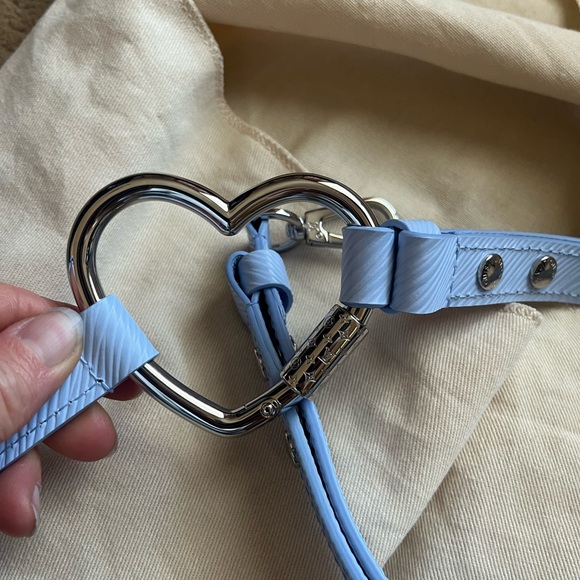 BNIB LOUIS VUITTON TWIST PM BAG BLUE WITH SILVER HARDWARE - Picture 12 of 12